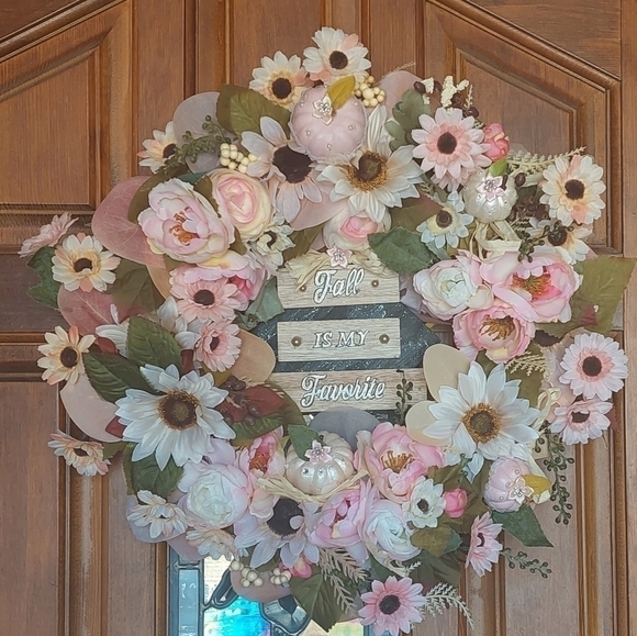 HANDMADE fall wreath decor - Picture 2 of 12